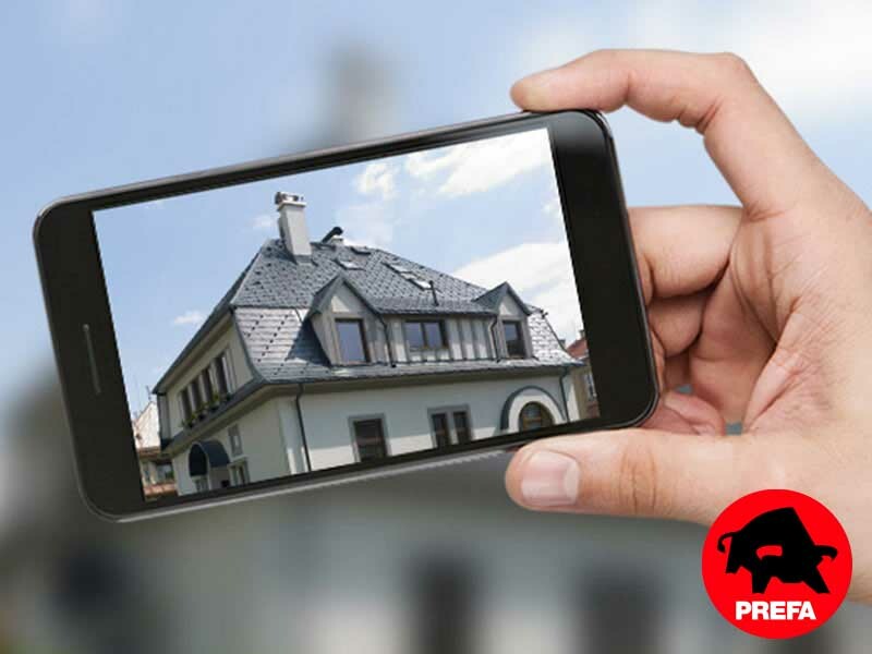 Dzięki fotoserwisowi PREFA można porównać dom przed i po renowacji z użyciem produktów PREFA