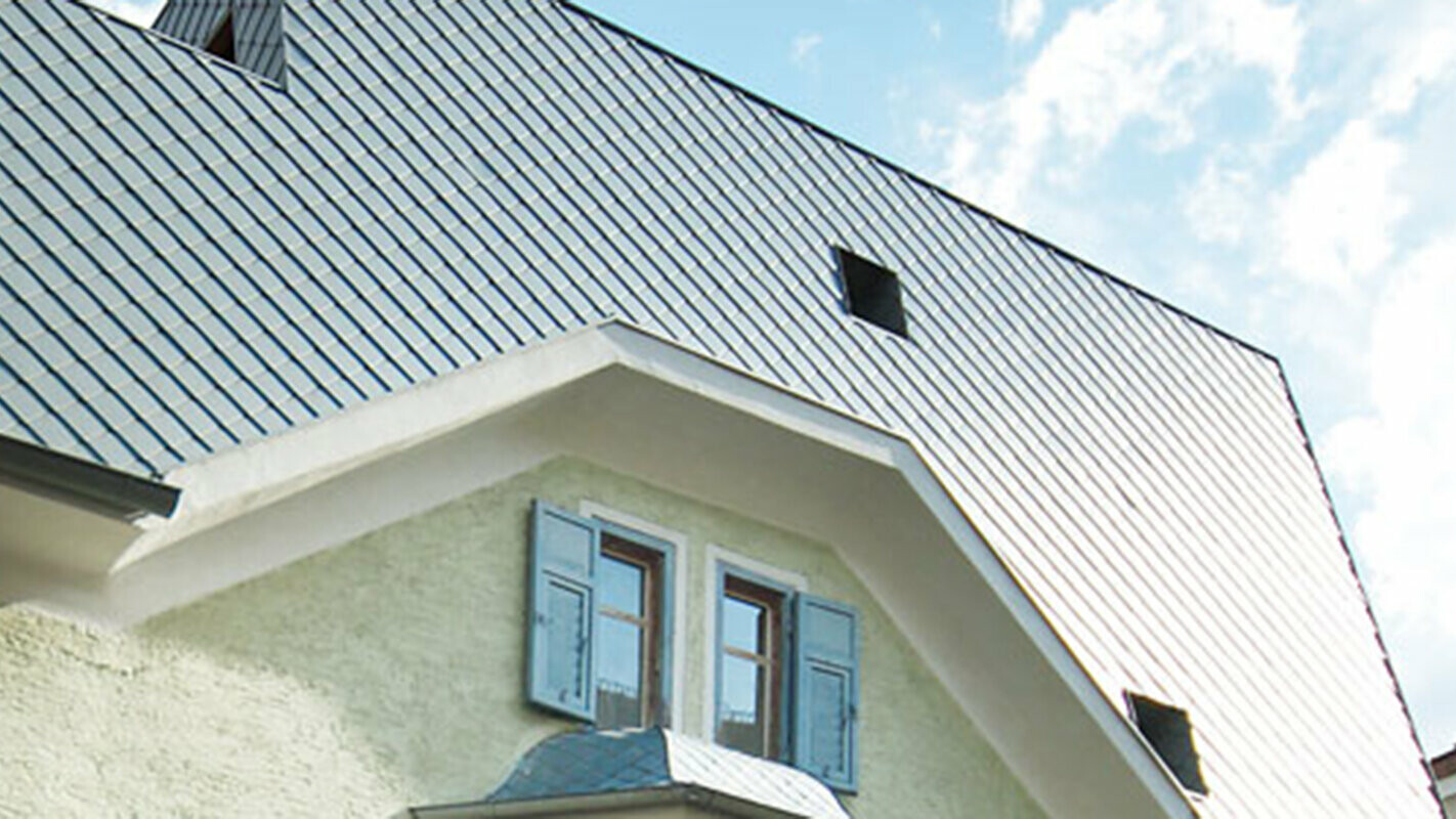 Rozbudowa kondygnacji dachowej z dachówką rombową PREFA
