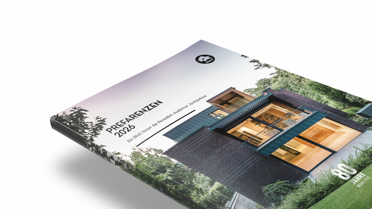 Zdjęcie Księgi PREFARENZEN z wydania z 2026 roku na białym tle. Na okładce widnieje zdjęcie Domu PREFARENZEN.