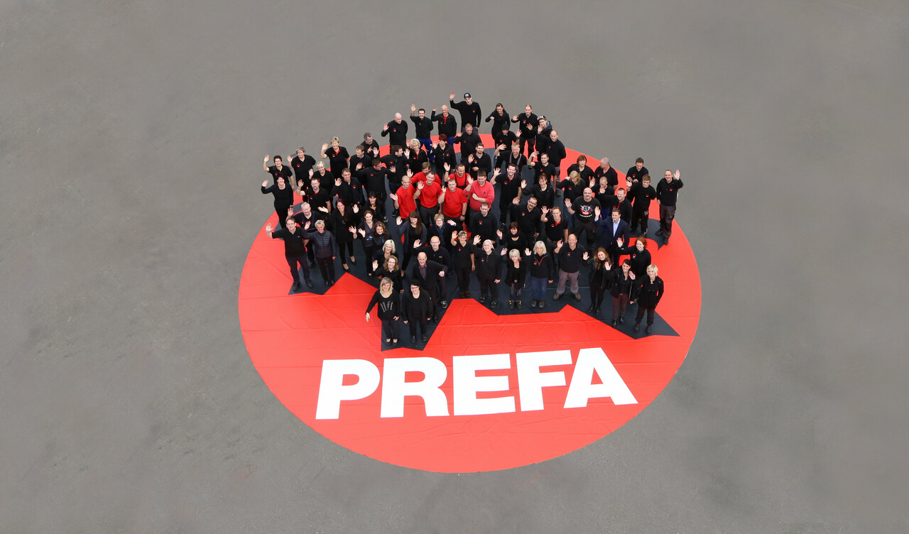 Zdjęcie osób do kontaktu PREFA.