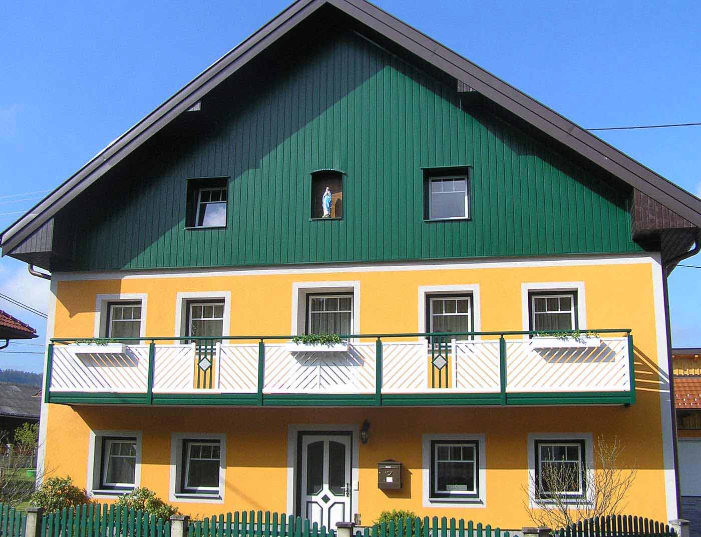 Obiekty referencyjne PREFA Systemy elewacyjne Siding 06 P.10 zieleń mchu