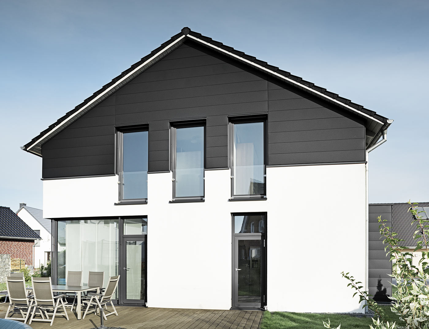 Obiekty referencyjne PREFA Systemy elewacyjne Siding 03 P.10 czarny